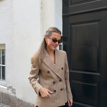 EVERYDAY LUXURY - BROWN BLAZER
