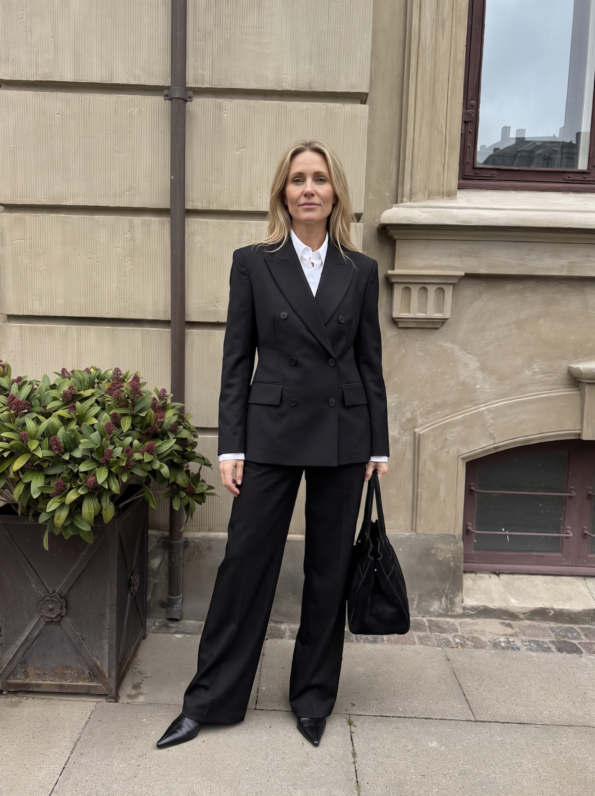 Kunde iført The Midnight blazer